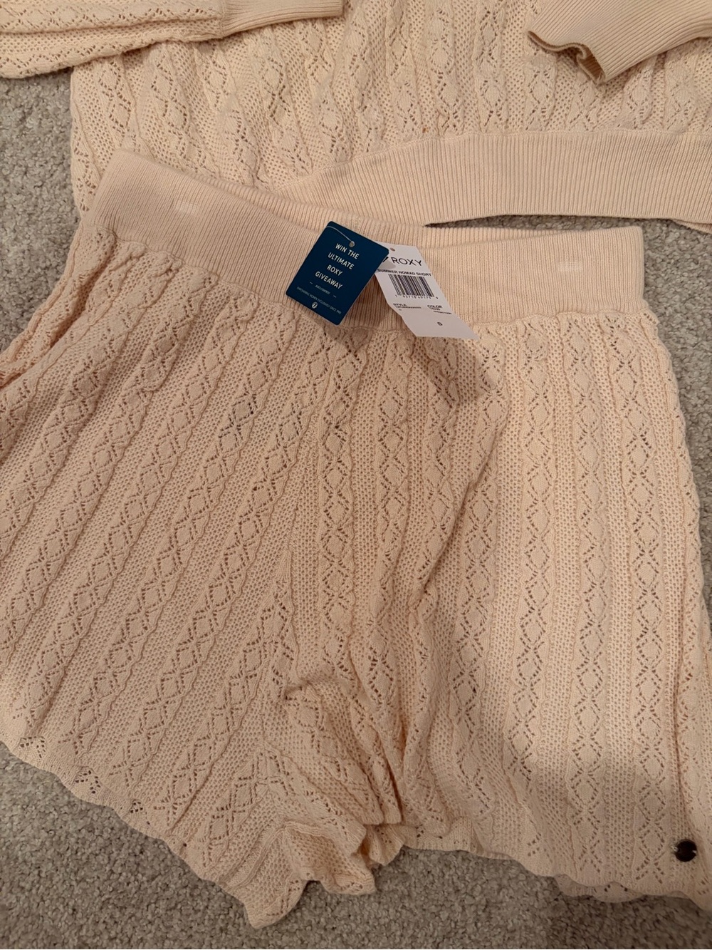 Roxy Cream Cable-Knit Matching Set - Sweater & Shorts - Picture 2 of 5